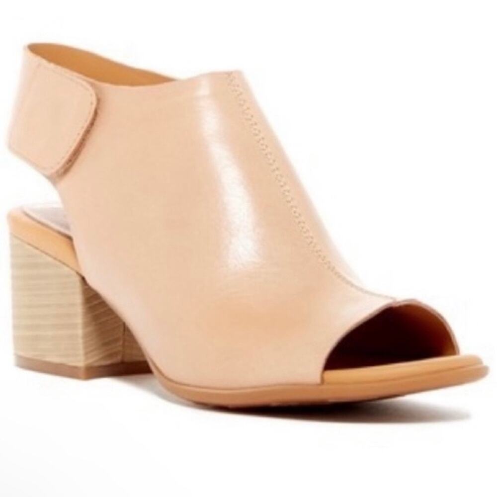 Kork Ease Cayleigh Beige Leather Peep Toe Heels Pumps Sz 11 Modern Chic Comfort